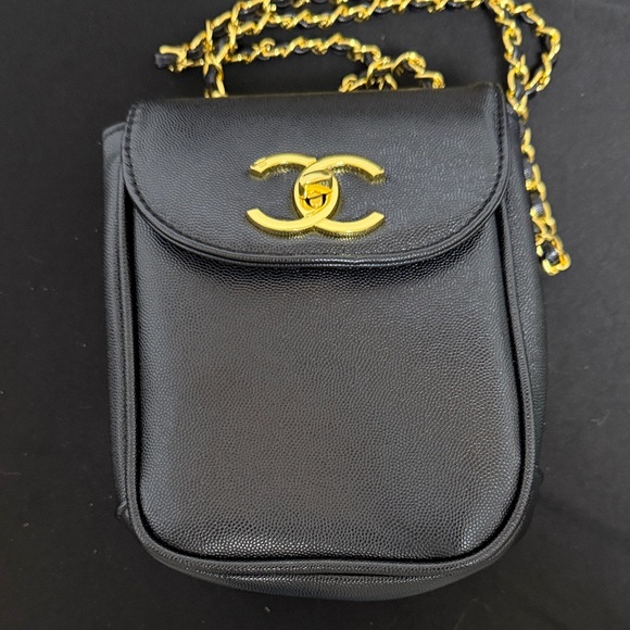 CHANEL Handbags - CC Black Leather Chain Bag
